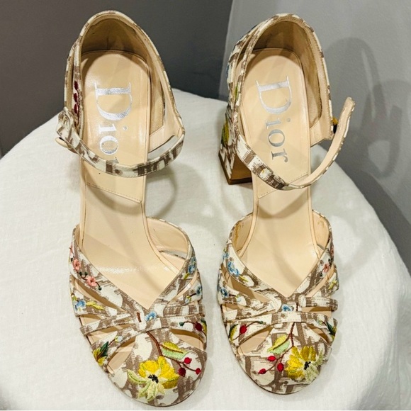 Dior Multicolor Floral Heels Authentic - Picture 7 of 11